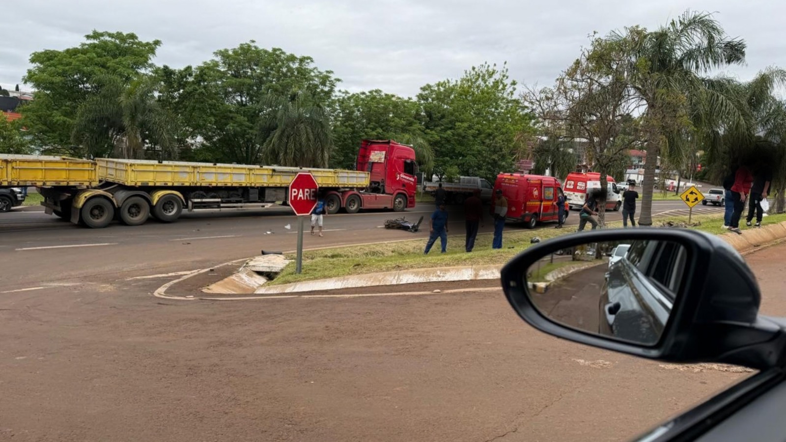 Capa Motociclista fica gravemente ferido após colisão com carreta na BR-386 em Sarandi