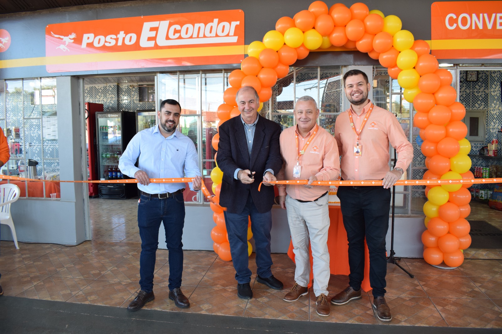 Capa Santa Lúcia inaugura novo posto de combustíveis em Condor