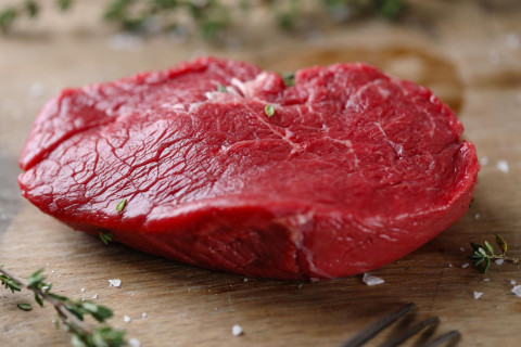 Produção recorde de carne bovina garante exportações e aumento na oferta do produto no mercado interno