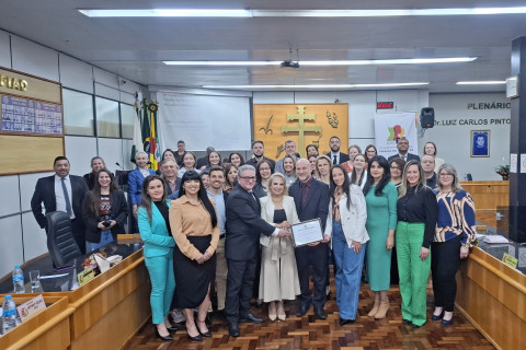 20ª CRE recebe homenagem na Câmara de Vereadores de Palmeira das Missões