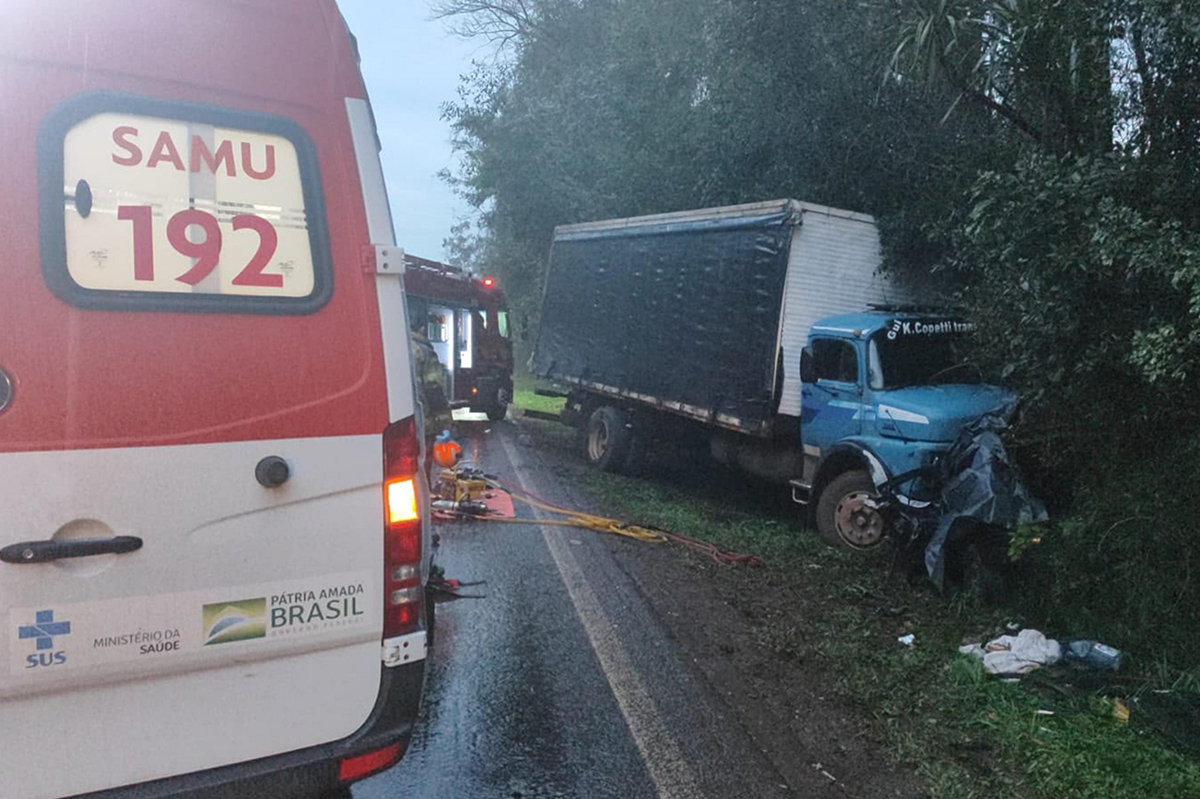Capa GRAVE ACIDENTE NA BR-158 EM PANAMBI TERMINA COM DUAS MORTES