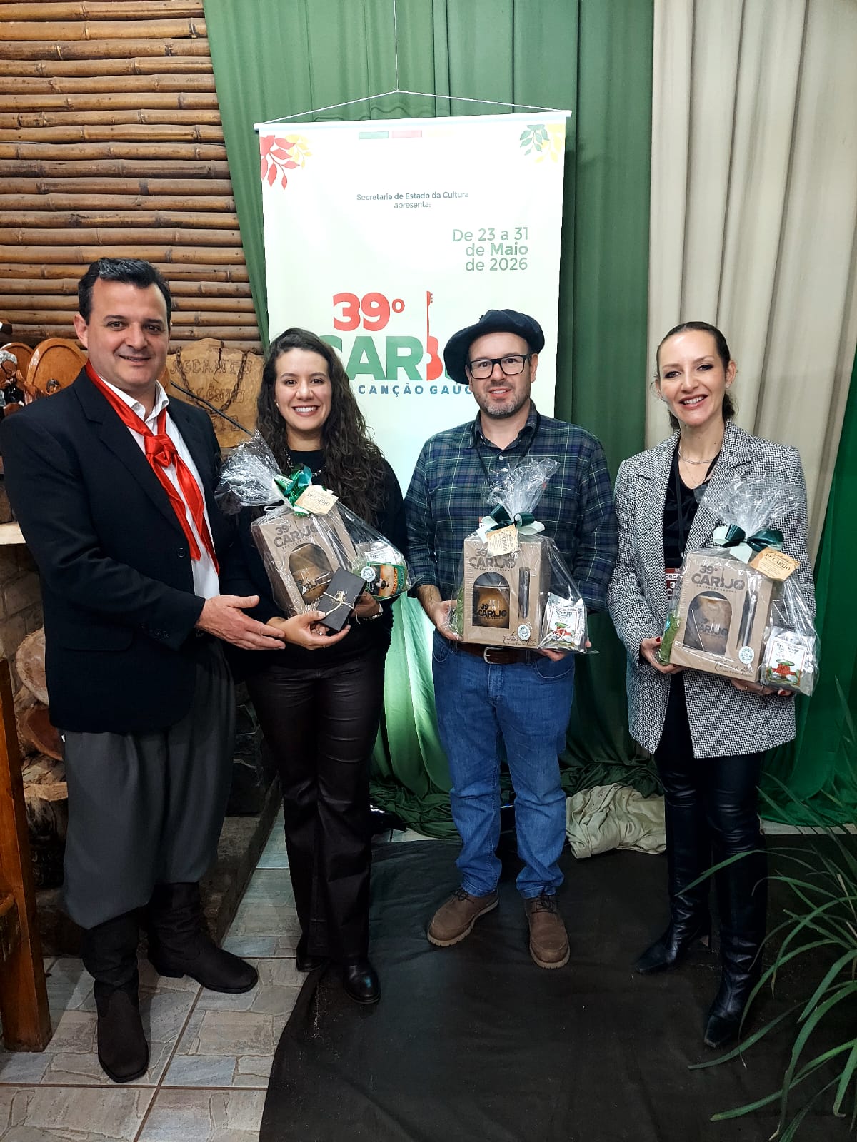 Capa Rabada do Acampamento Querência Amada vence o 1º Carijo Gastronômico