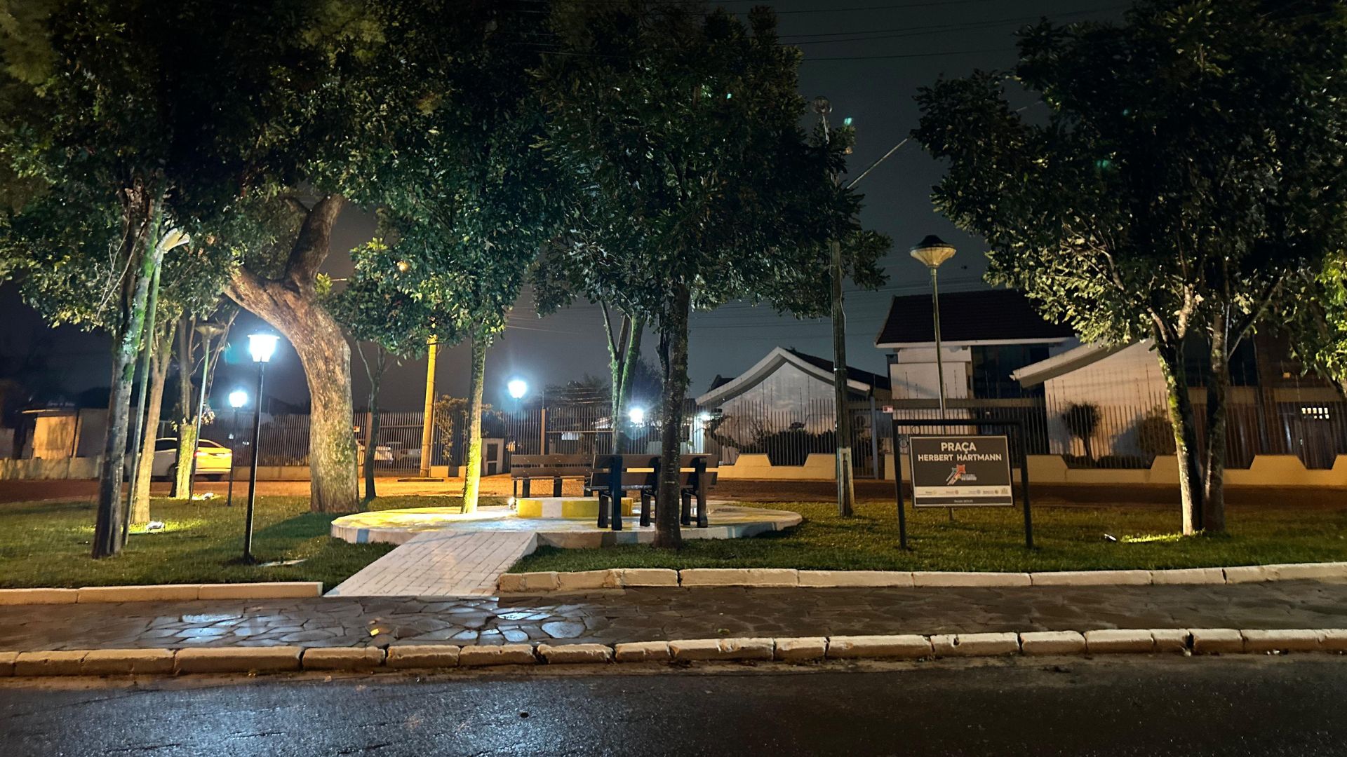 Capa Rotary Club de Palmeira das Missões reinaugura praça Herbert Hartmann