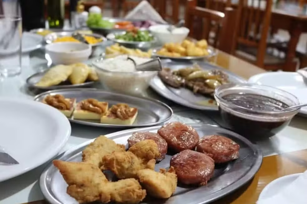 Capa Sarandi é reconhecida por lei como Capital Estadual da Comida de Chapão