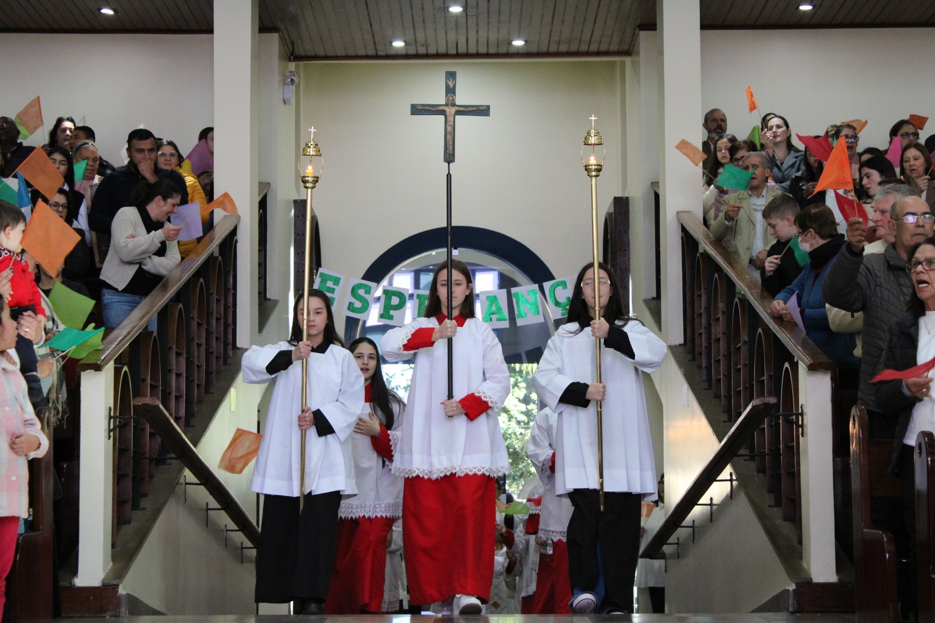 Capa Fieis celebram o Dia de Santo Antônio na paróquia de Palmeira das Missões