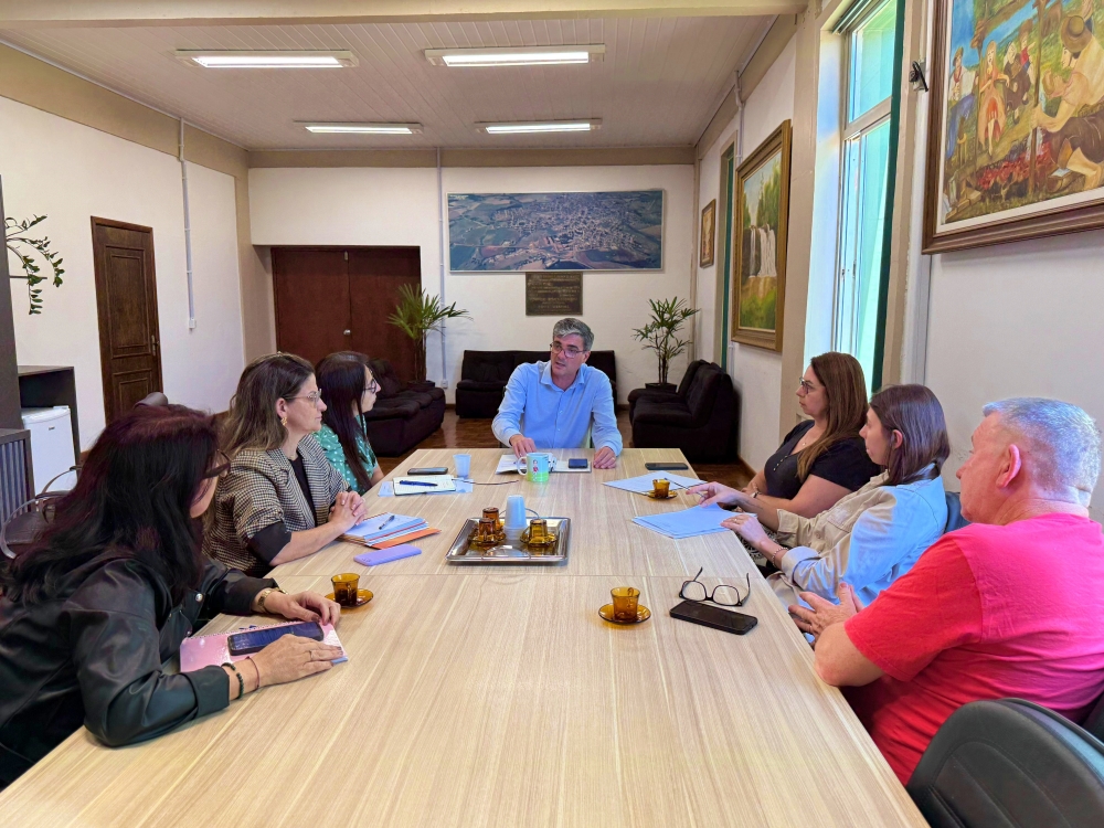 Capa Prefeitura de Palmeira das Missões encaminha à Câmara projetos para reajuste salarial, vale-alimentação e retomada de direitos dos servidores