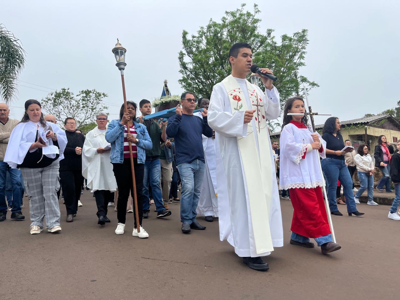 Capa Procissão e missa de Nossa Senhora Aparecida reúnem fiéis na Vista Alegre, em Palmeira das Missões