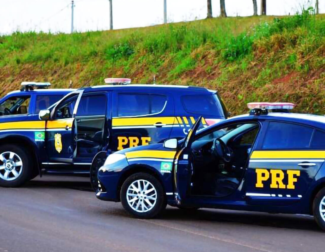 Capa PRF e Brigada Militar prendem foragido da Justiça escondido em caminhão durante abordagem em Palmeira das Missões