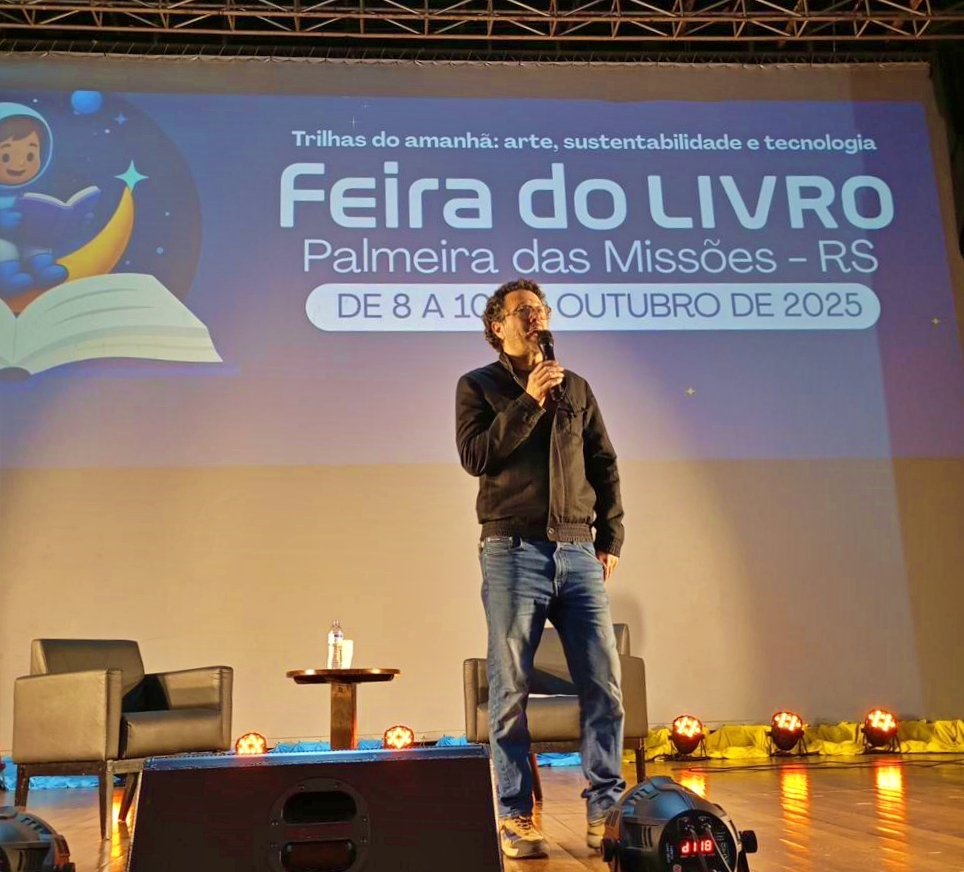 Capa Feira do Livro de Palmeira das Missões encerra nesta sexta-feira com show de Duca Leindecker