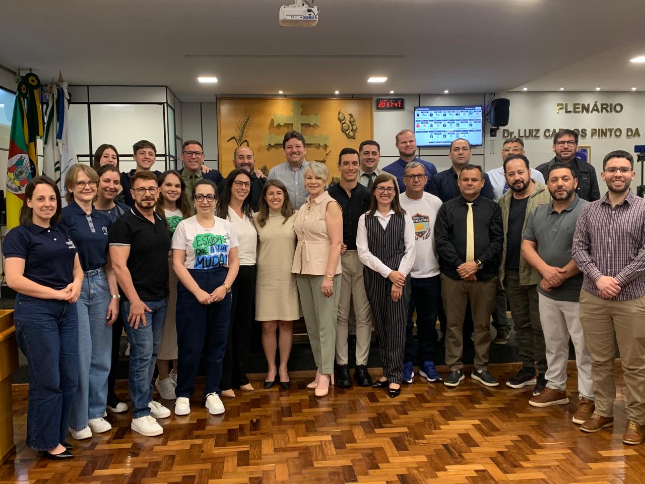 Capa Diretora da Escola Estadual Três Mártires defende fortalecimento do Curso Técnico em Saúde Bucal na Câmara de Vereadores