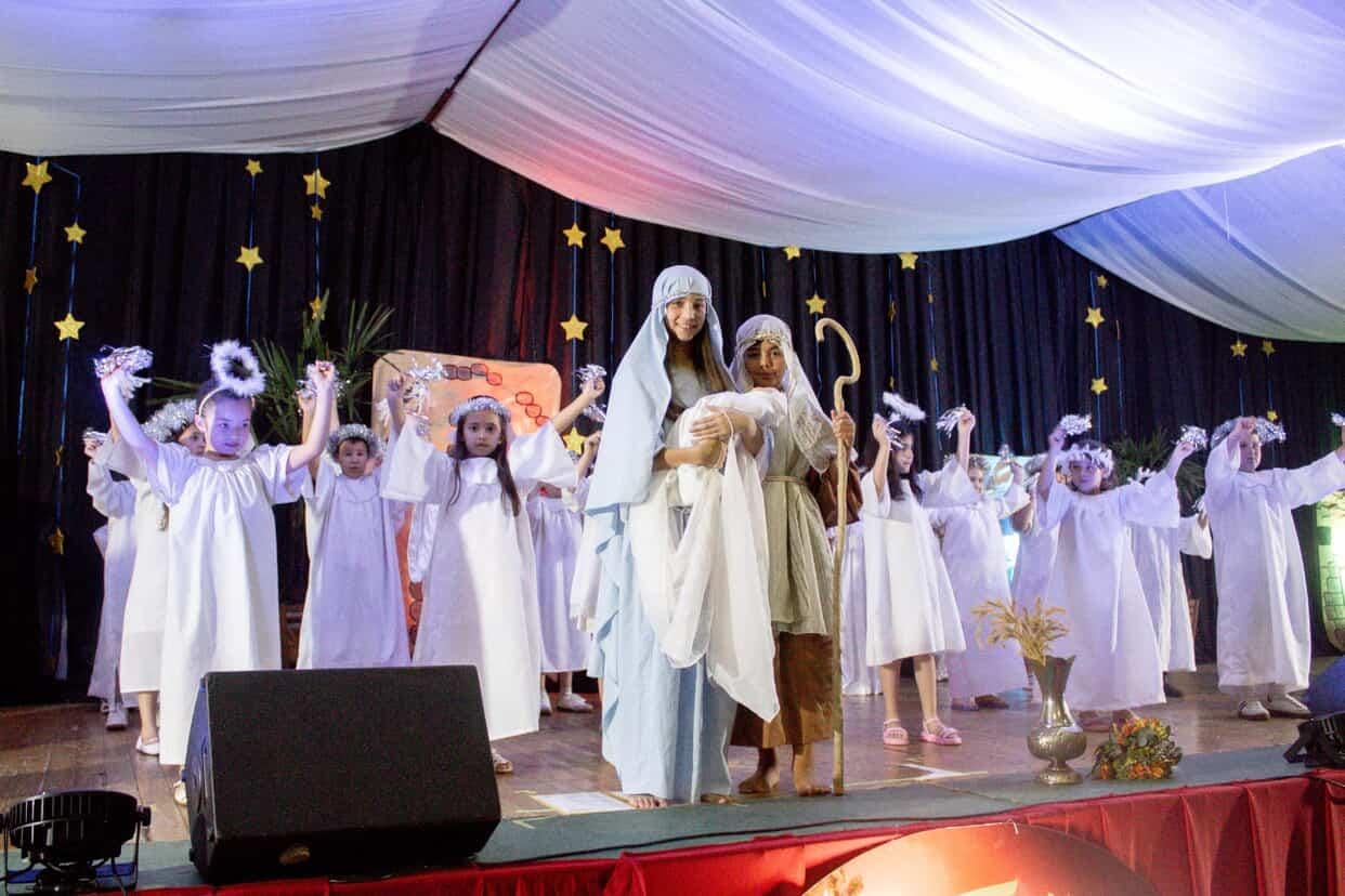 Capa Colégio Estadual Três Mártires realiza espetáculo natalino com grande participação da comunidade