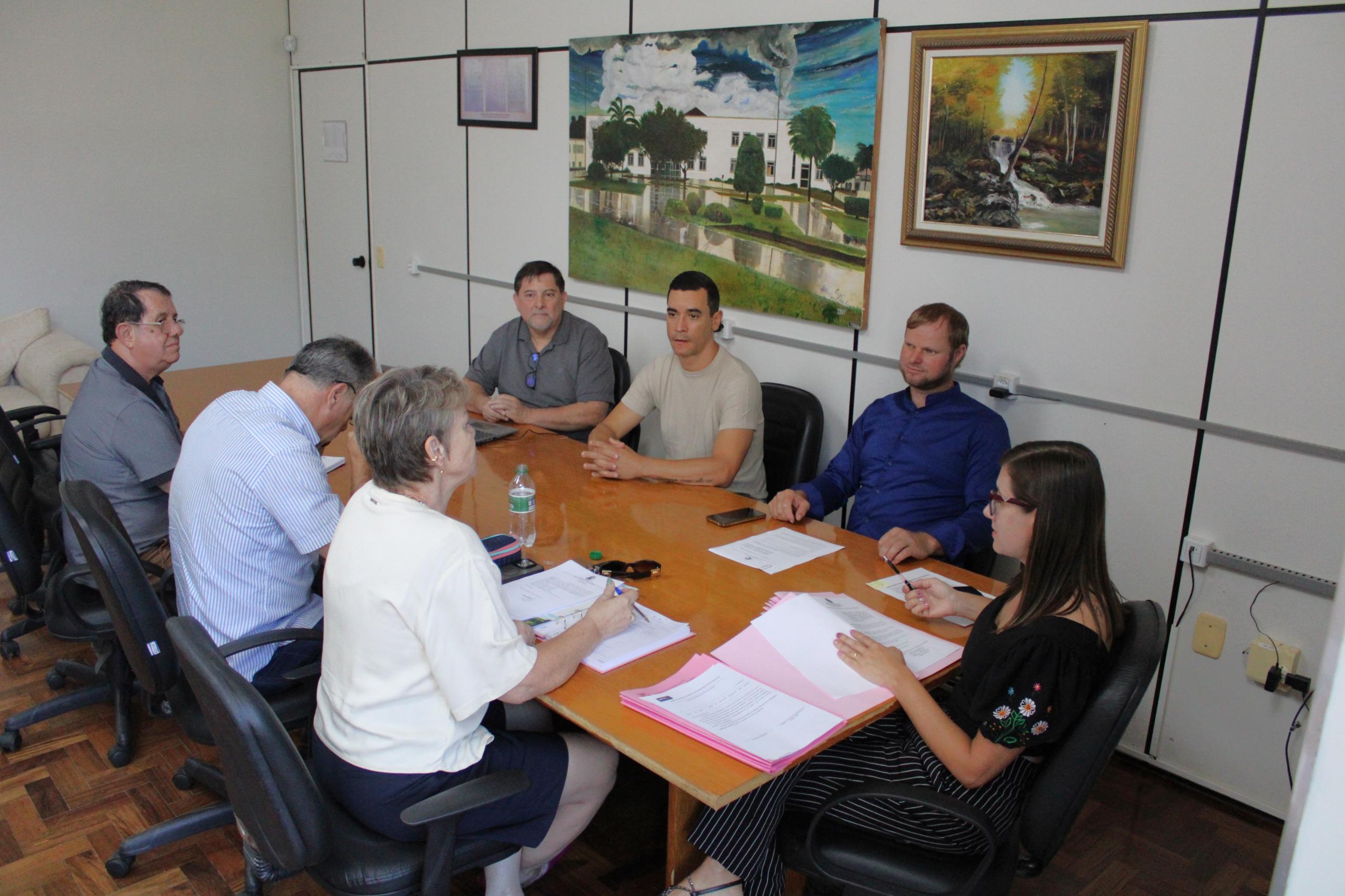 Capa Comissão Representativa define sessão extraordinária na Câmara de Vereadores de Palmeira das Missões