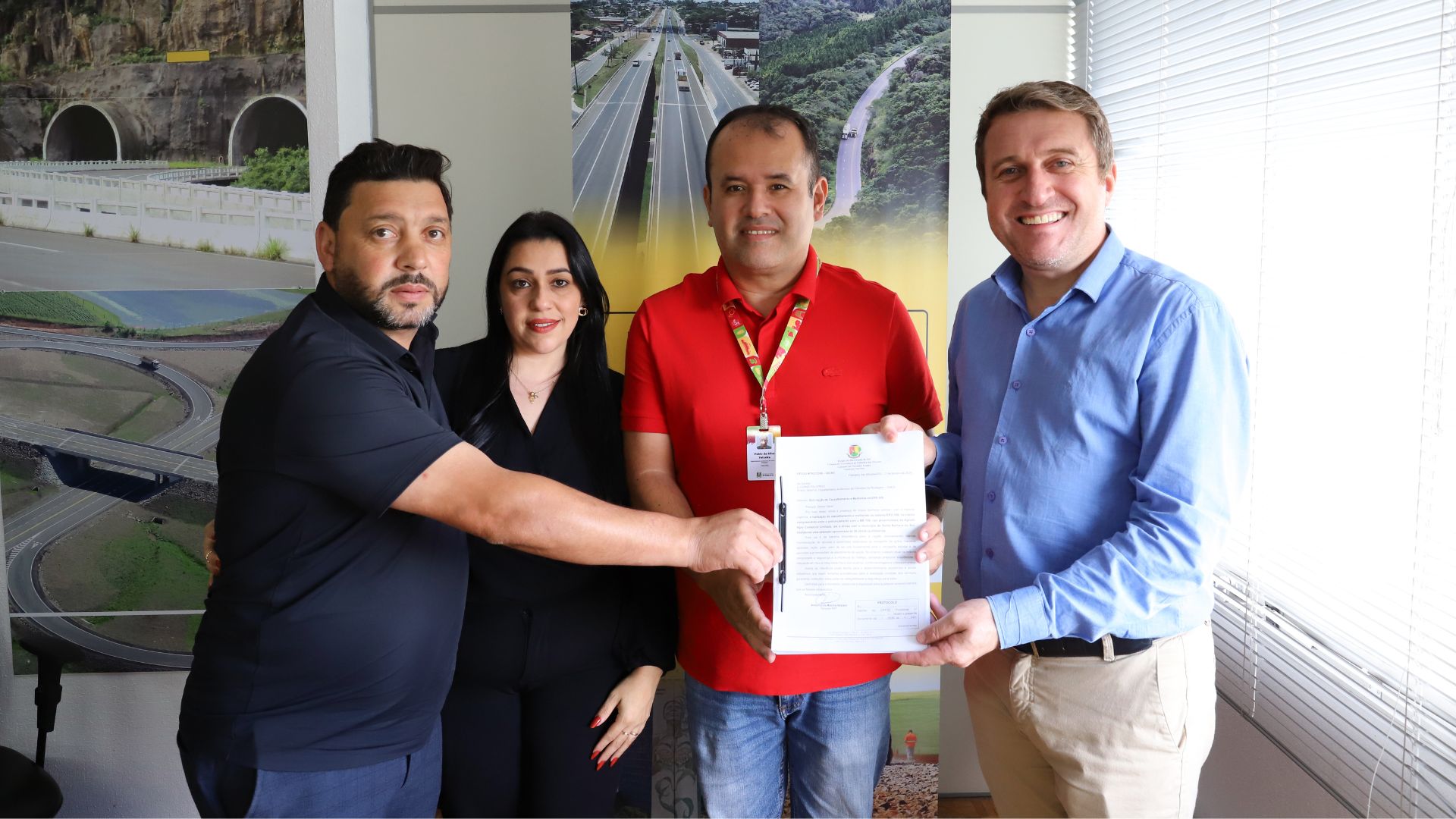 Capa Vereador palmeirense apresenta abaixo-assinado e cobra melhorias na ERS-508 junto ao DAER