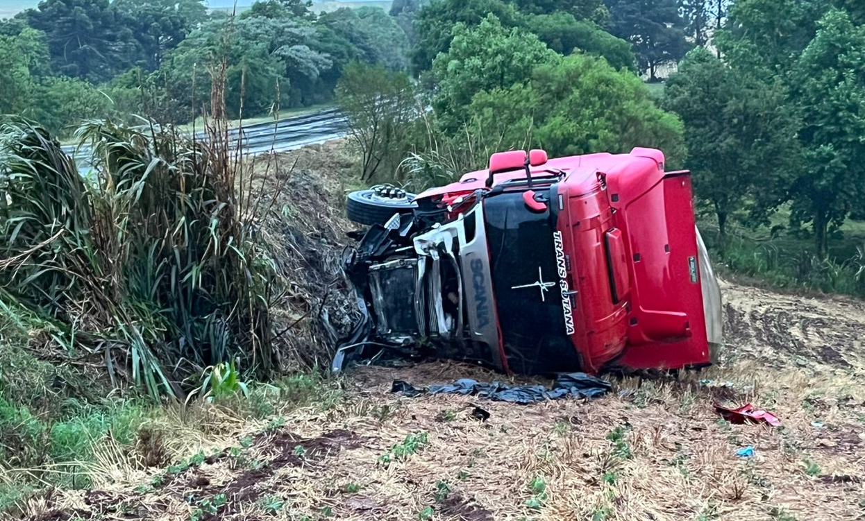 Capa Colisão na ERS-324 deixa duas vítimas fatais em Ronda Alta