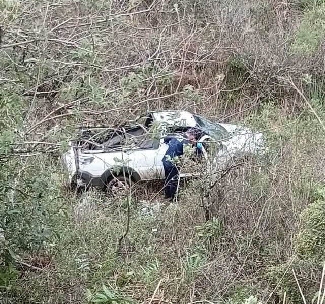Capa Fiat Strada sai da pista e cai em ribanceira no Trevão, em Palmeira das Missões