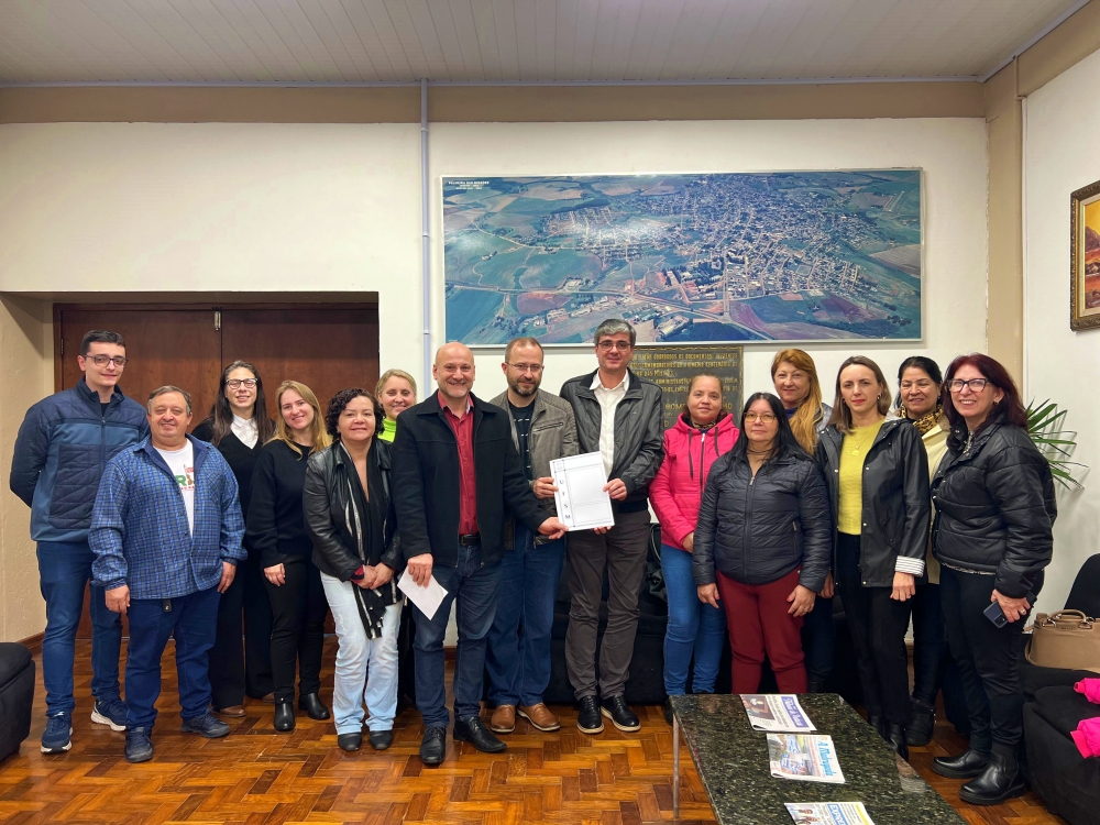 Capa UFSM e Prefeitura firmam parceria para impulsionar qualificação profissional em Palmeira das Missões