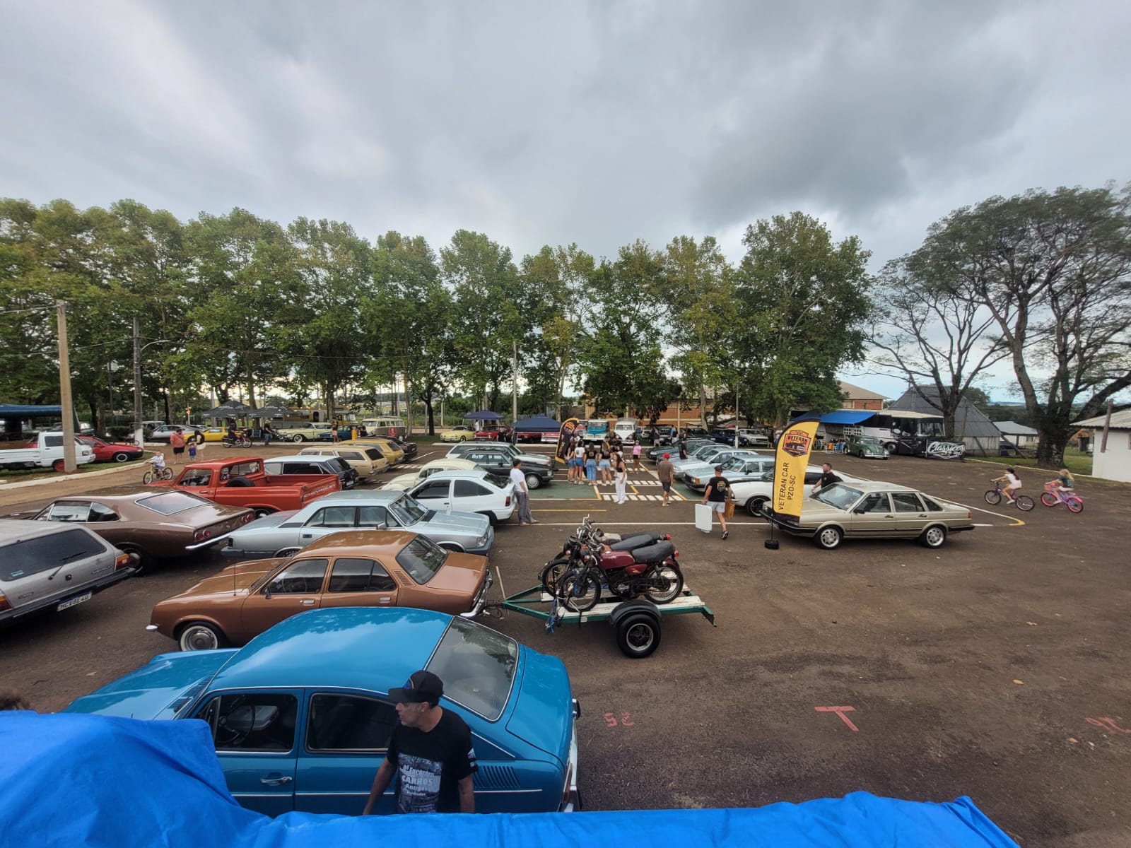 Capa Encontro de veículos antigos reúne mais de 450 exemplares em Palmeira das Missões