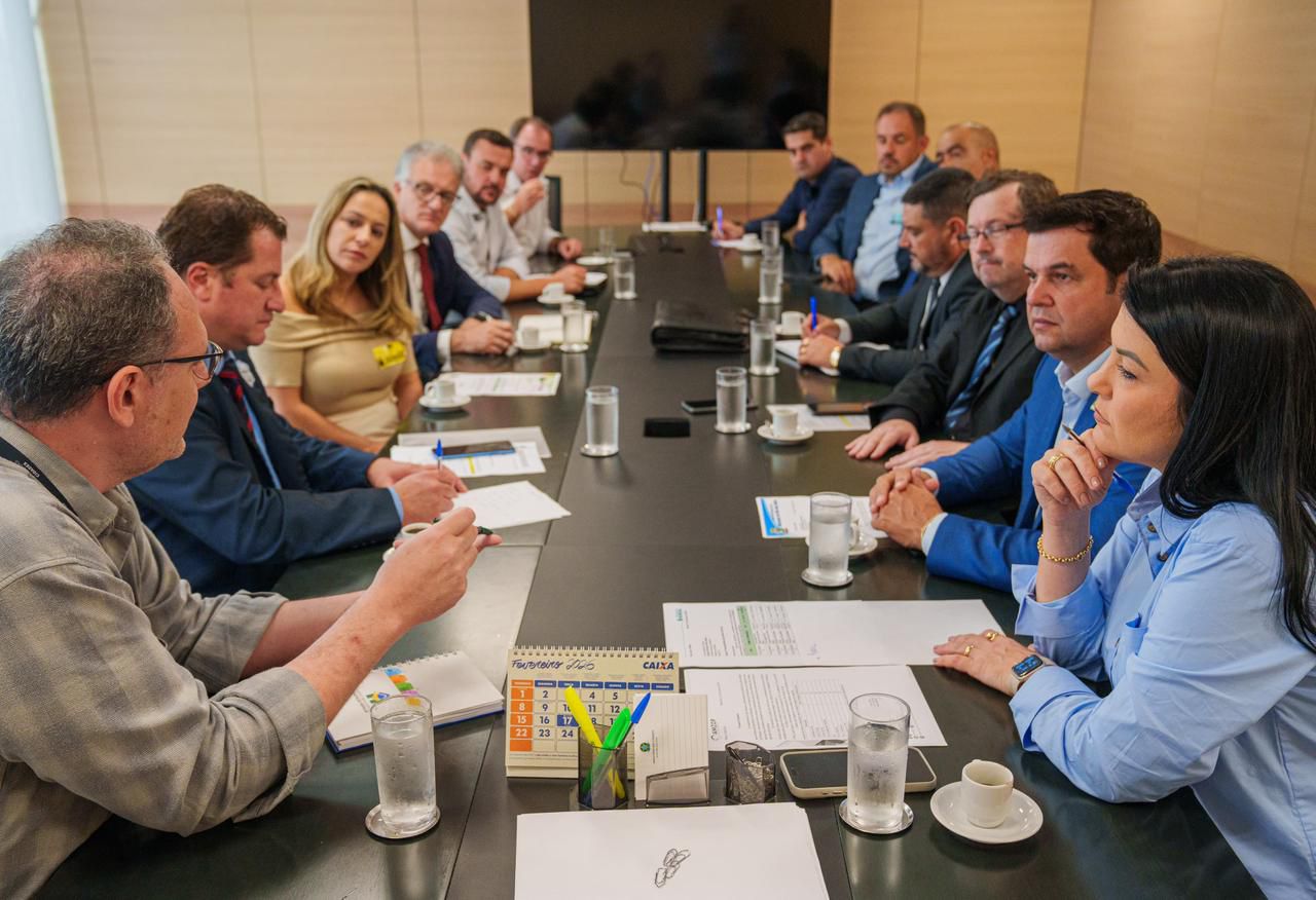 Capa AMZOP articula em Brasília ampliação de moradias para municípios da região