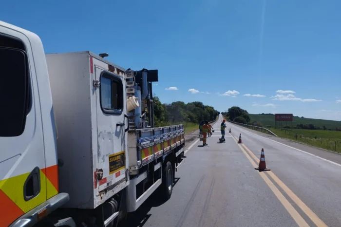 Capa DNIT reforça sinalização na BR-285 após acidente com mortes em Carazinho