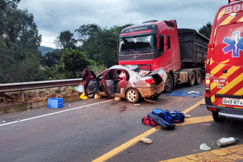 Jovem grávida morre em acidente no oeste catarinense