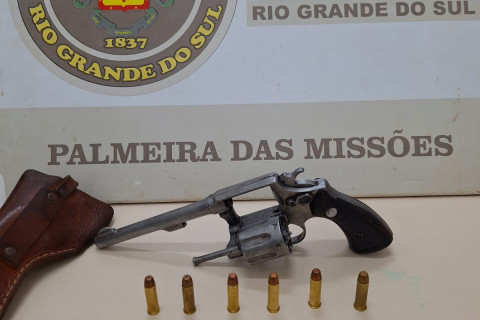 Brigada Militar prende homem  por porte ilegal de arma de fogo em Palmeira das Missões