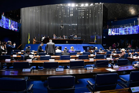 Senado aprova PEC da Anistia, que perdoa multas de partidos políticos