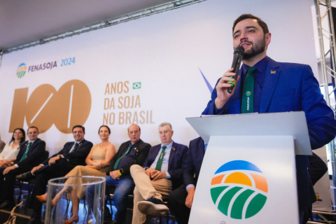 Abertura da Fenasoja marca os 100 anos do plantio do grão no Brasil