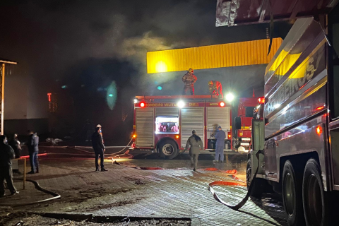 Corpo de Bombeiros controla incêndio na planta da Frangos Piovesan, em Frederico Westphalen