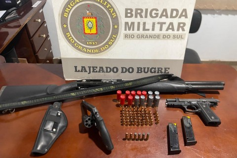 Brigada Militar prende homem  por porte ilegal de arma de fogo em Lajeado do Bugre