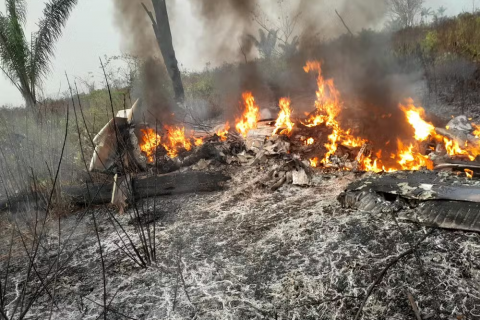 Queda de avião de pequeno porte mata cinco pessoas em Apiacás, no Mato Grosso