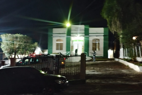 Homem invade Igreja Assembleia de Deus de Miraguaí e esfaqueia membros